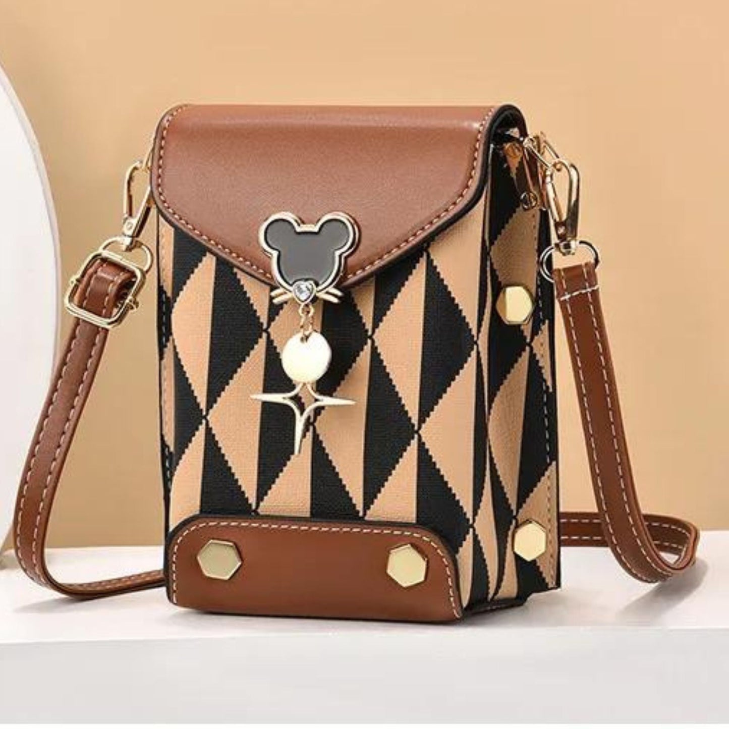 A1724 Minnie Mouse Crossbody Bag